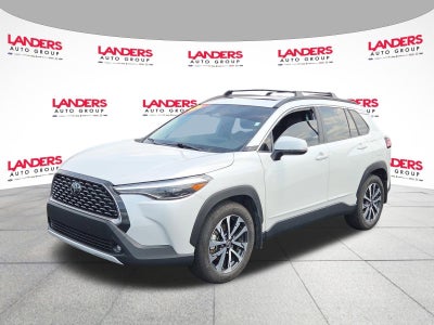 2024 Toyota Corolla Cross XLE 2WD (Natl)