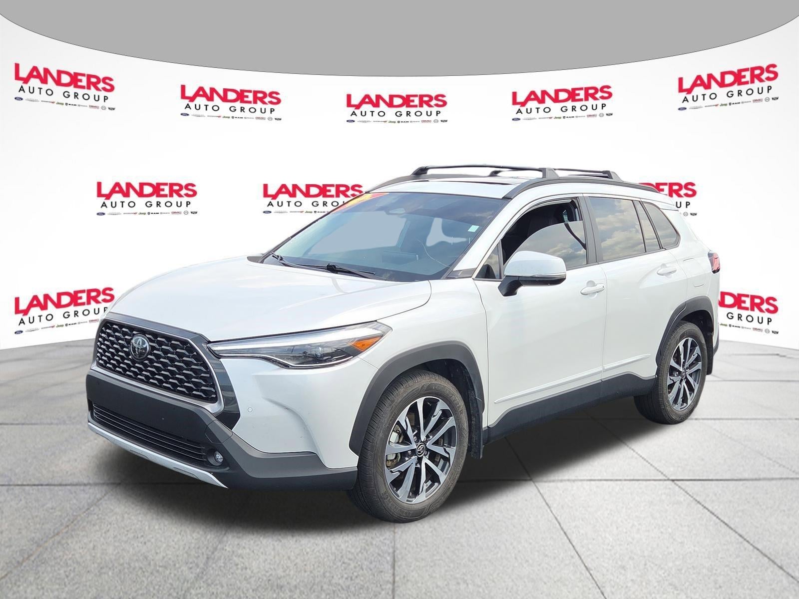 2024 Toyota Corolla Cross XLE 2WD (Natl)