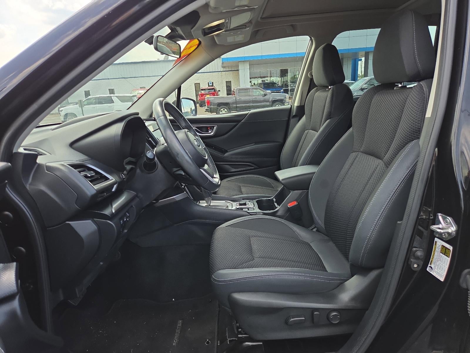 2023 Subaru Forester Premium CVT
