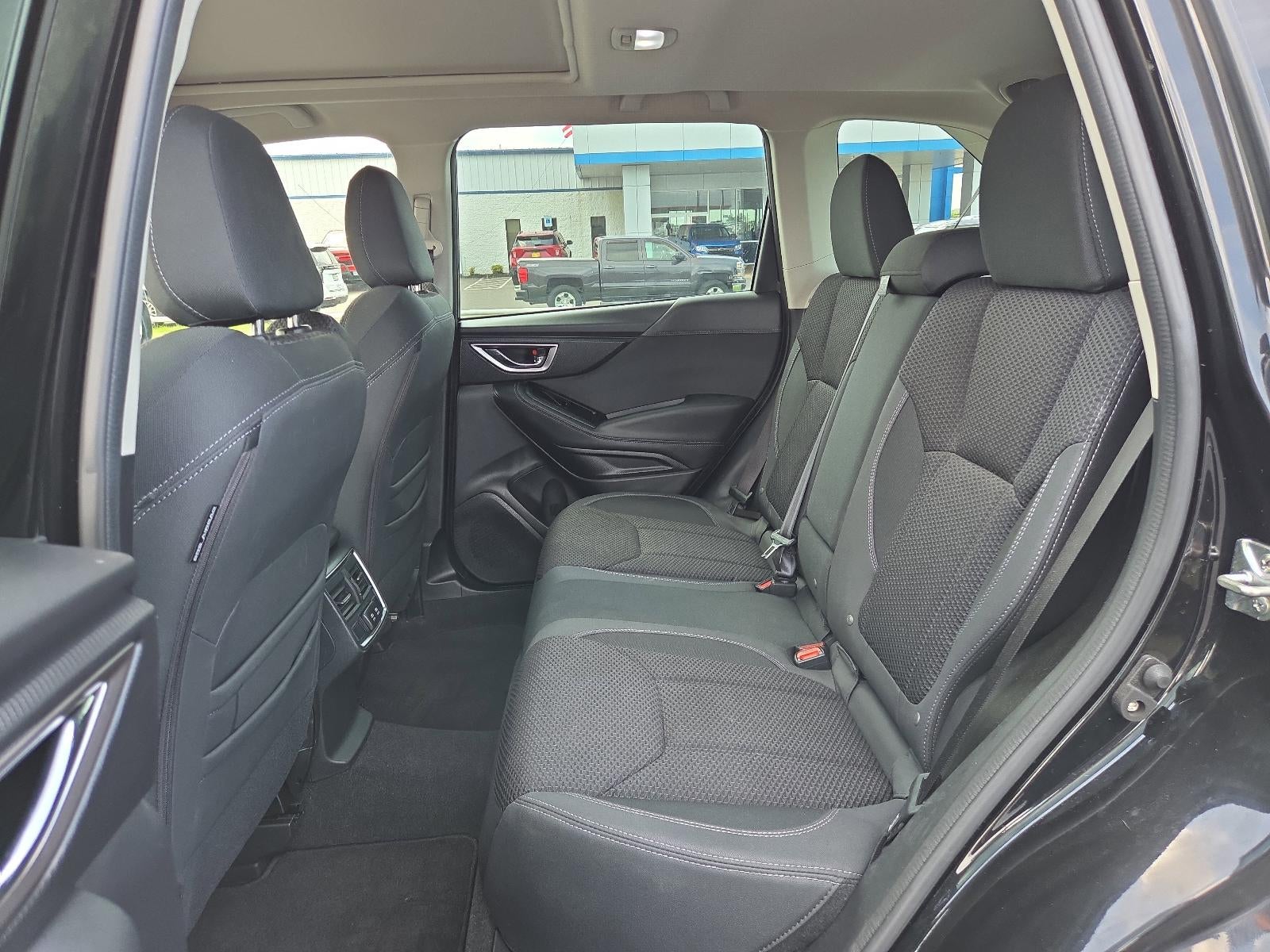 2023 Subaru Forester Premium CVT