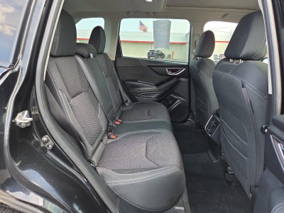 2023 Subaru Forester Premium CVT