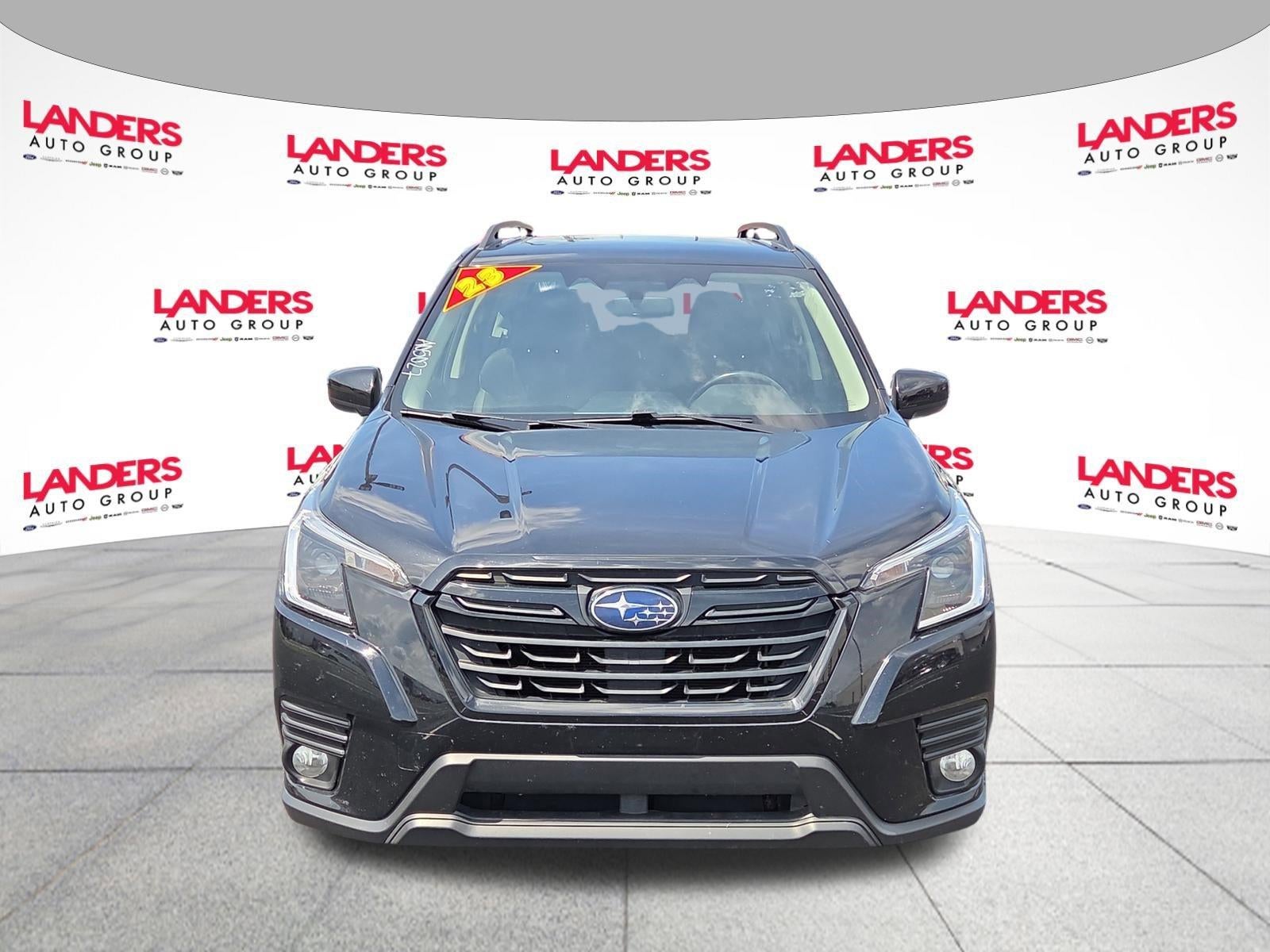 2023 Subaru Forester Premium CVT