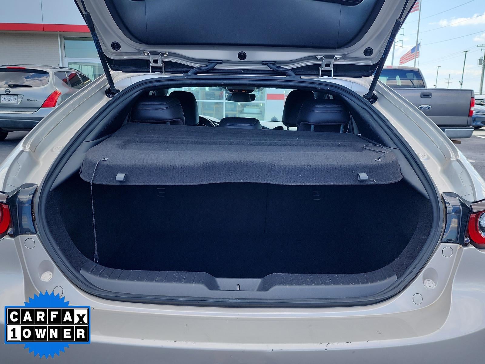 2023 Mazda Mazda3 Hatchback 2.5 S Preferred Auto FWD