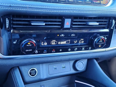 2023 Nissan Rogue FWD Platinum