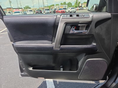 2019 Toyota 4Runner SR5 4WD (GS)