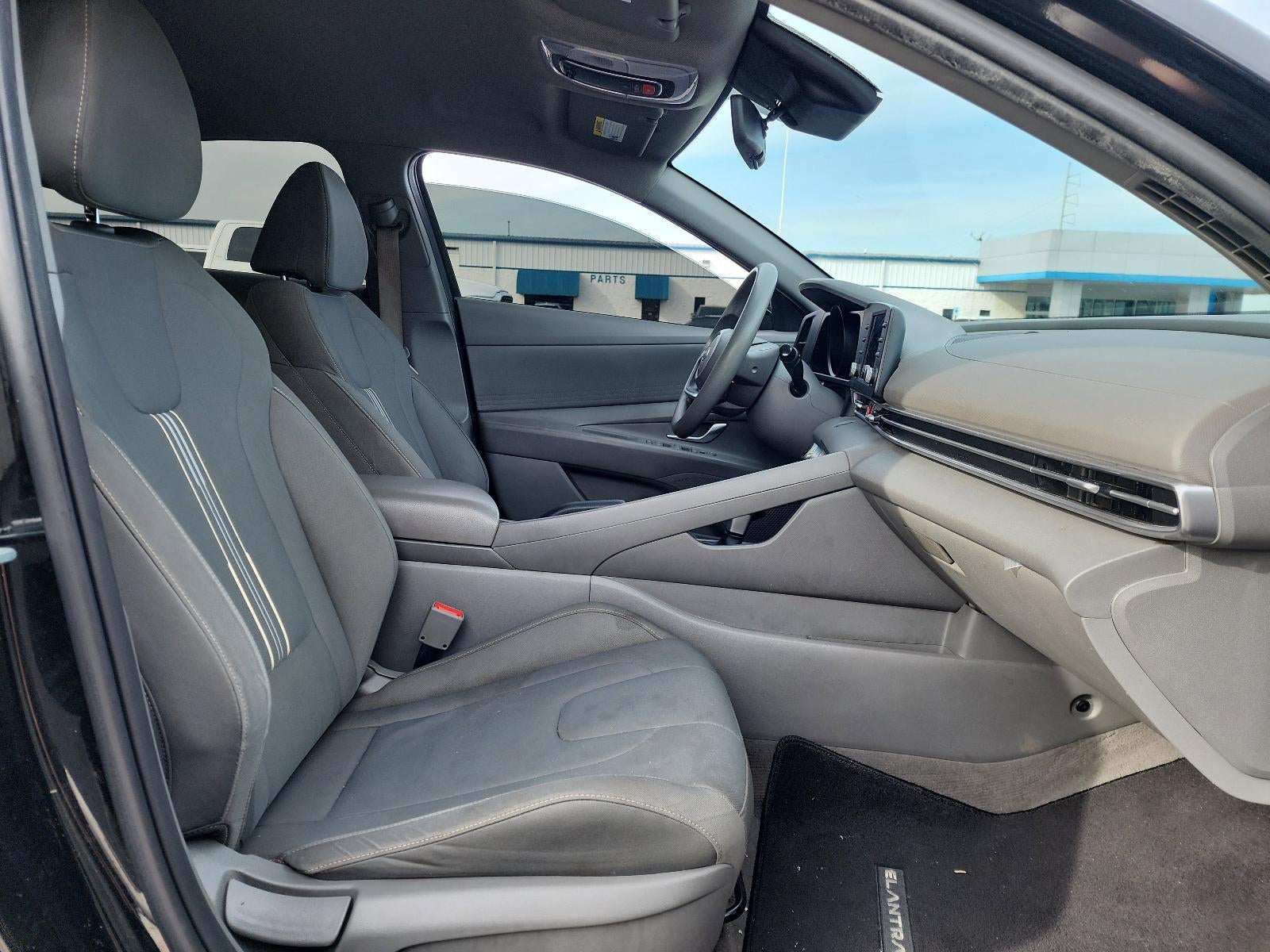 2023 Hyundai ELANTRA SEL IVT