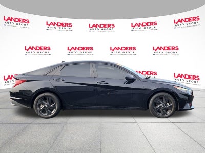 2023 Hyundai ELANTRA SEL IVT