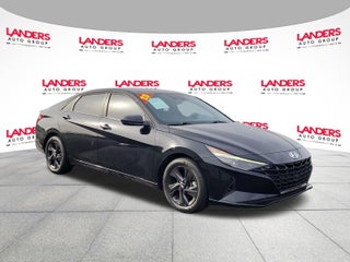 2023 Hyundai ELANTRA SEL IVT