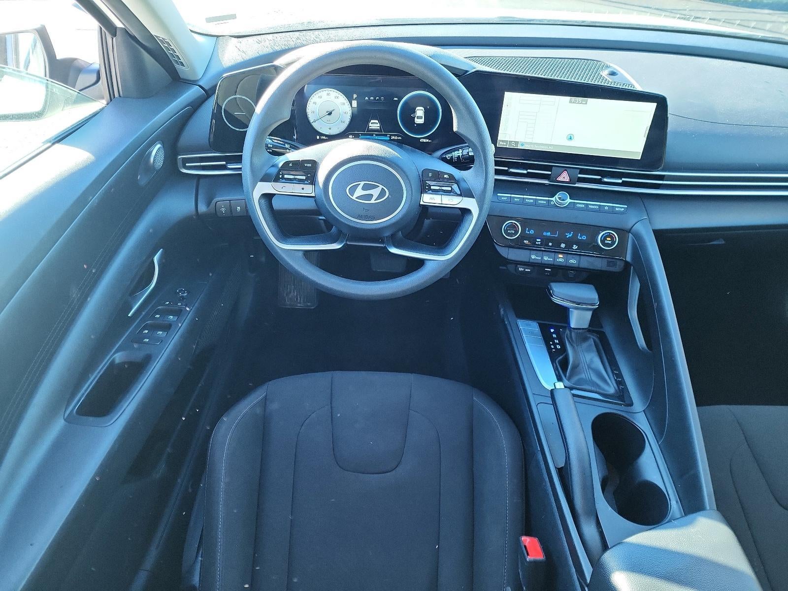 2024 Hyundai ELANTRA SEL IVT