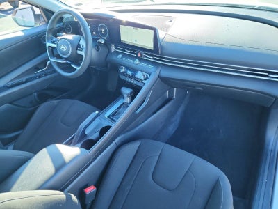 2024 Hyundai ELANTRA SEL IVT