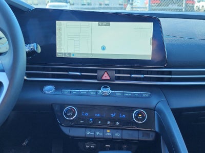 2024 Hyundai ELANTRA SEL IVT