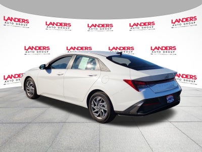 2024 Hyundai ELANTRA SEL IVT