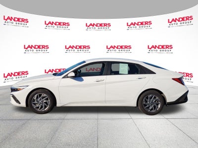 2024 Hyundai ELANTRA SEL IVT