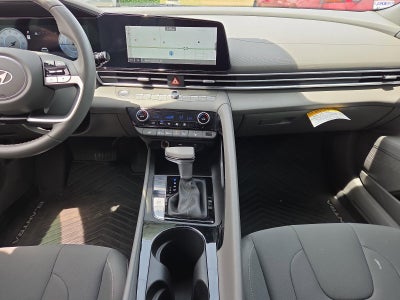2025 Hyundai ELANTRA SEL Convenience IVT