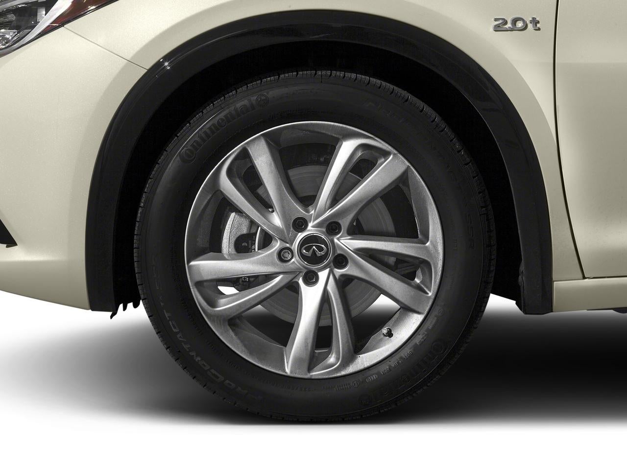 2017 INFINITI QX30 Premium FWD