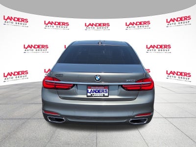 2019 BMW 740i Sedan