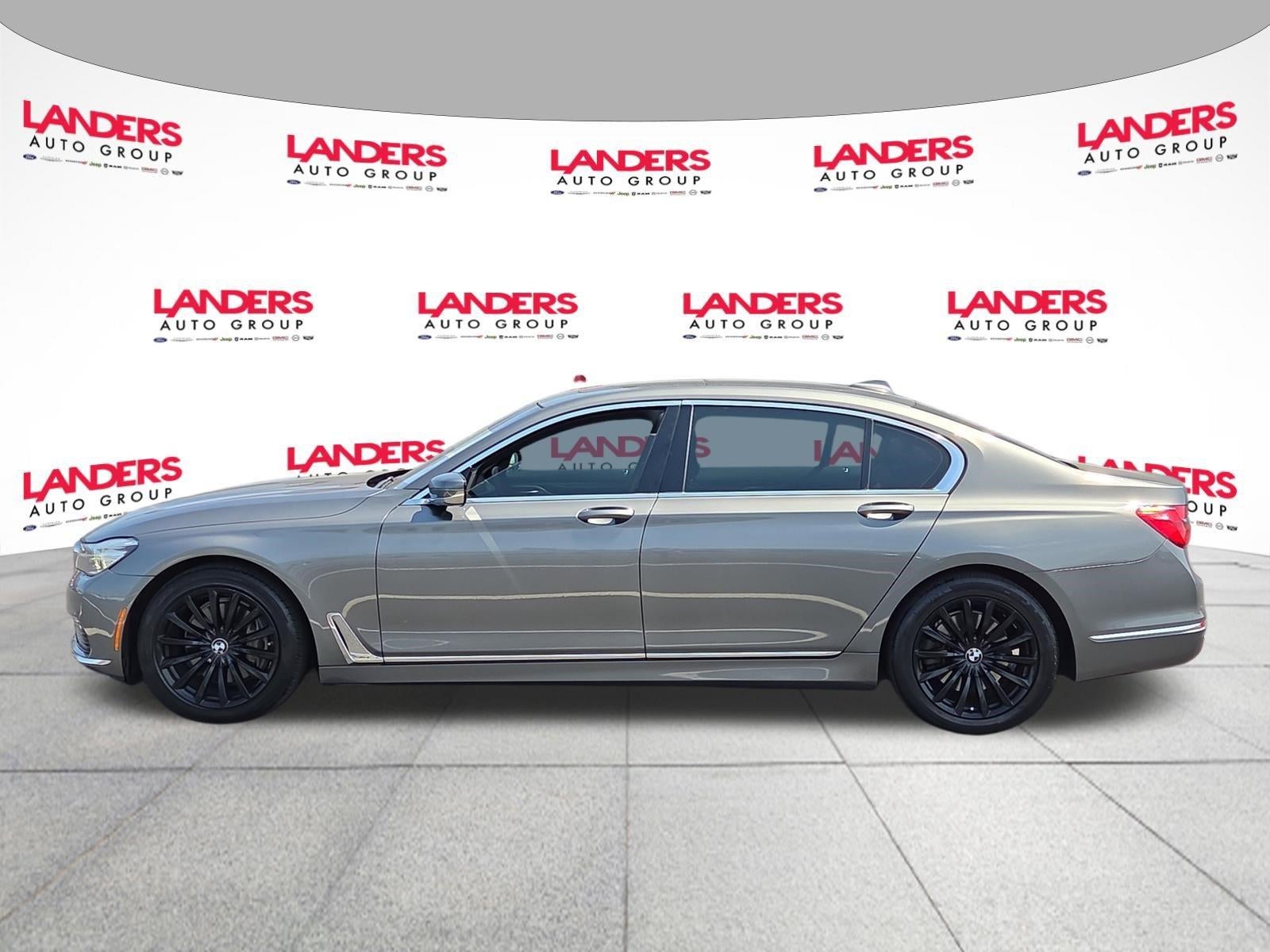 2019 BMW 740i Sedan