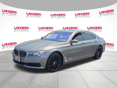 2019 BMW 740i Sedan
