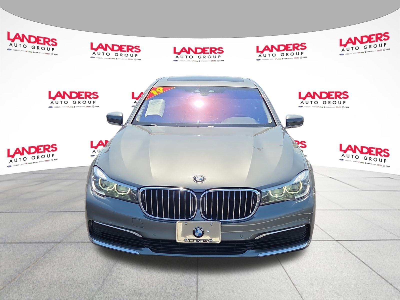 2019 BMW 740i Sedan