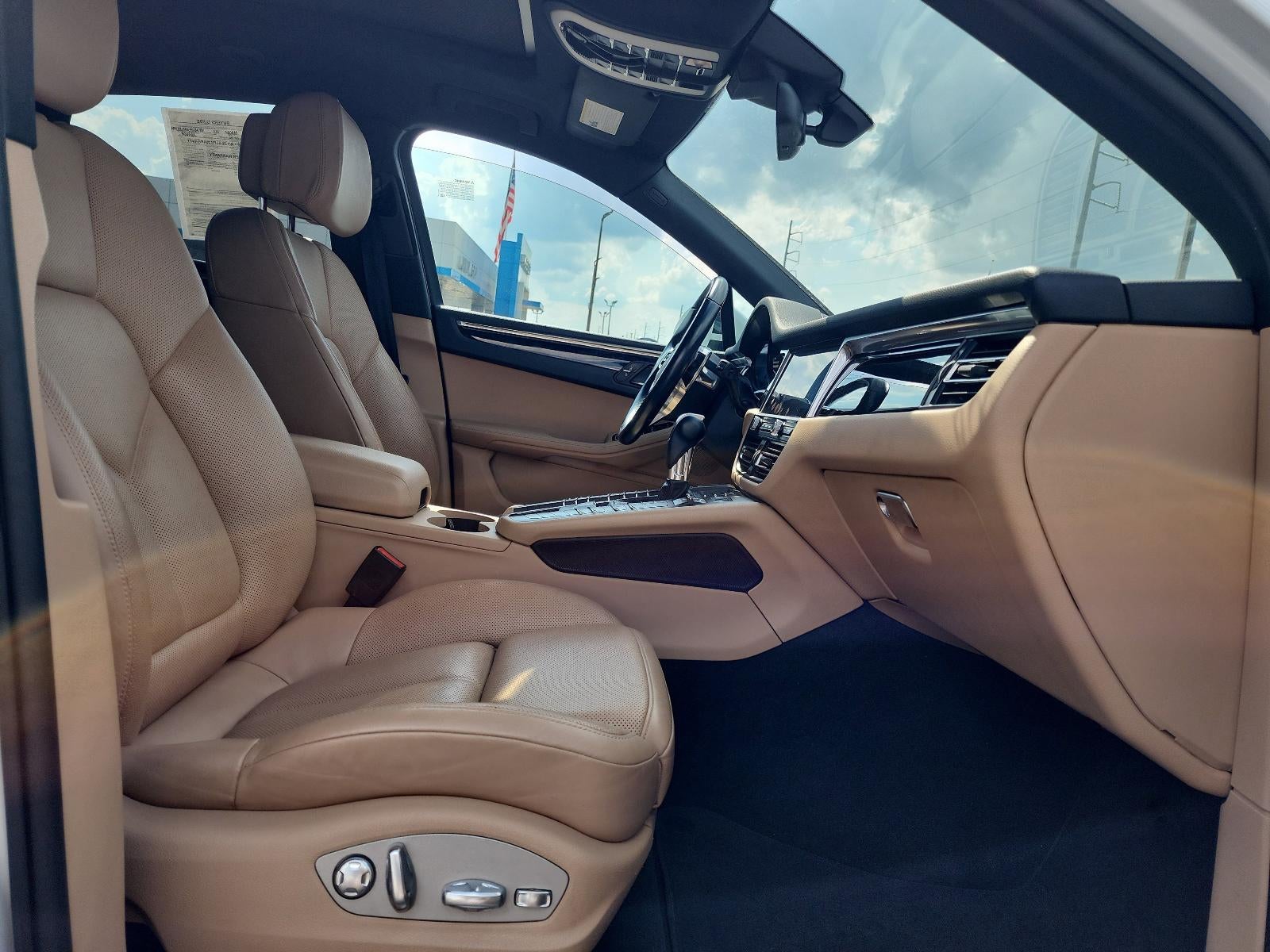 2021 Porsche Macan S AWD