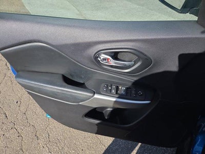 2022 Jeep Cherokee X 4x4