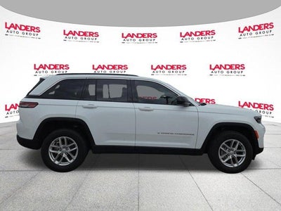 2025 Jeep Grand Cherokee Laredo X 4x4