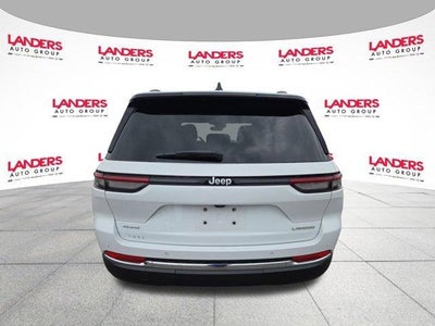 2025 Jeep Grand Cherokee Laredo X 4x4