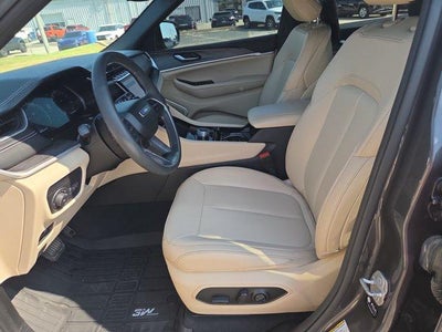 2023 Jeep Grand Cherokee L Limited 4x2