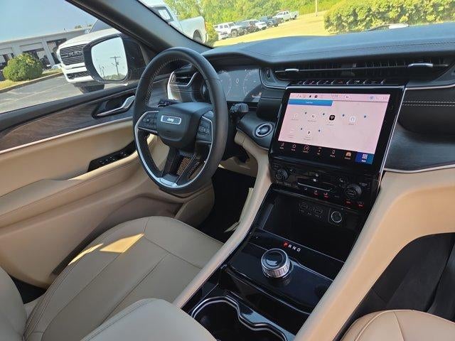 2023 Jeep Grand Cherokee L Limited 4x2