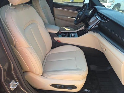 2023 Jeep Grand Cherokee L Limited 4x2