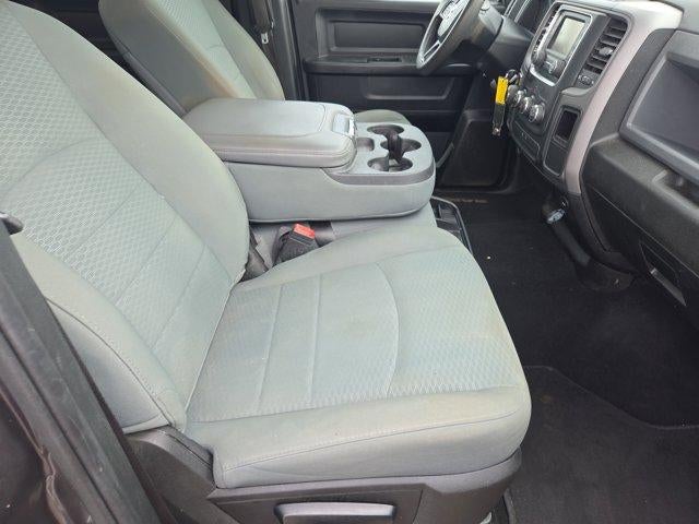 2020 RAM 1500 Classic Tradesman 4x4 Crew Cab 5'7" Box