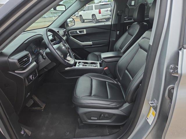 2023 Ford Explorer XLT 4WD
