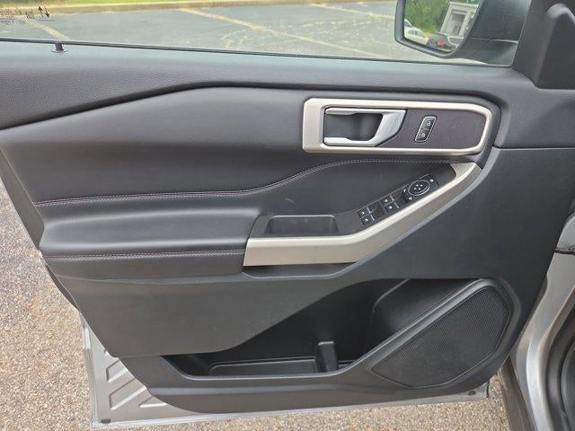 2023 Ford Explorer XLT 4WD