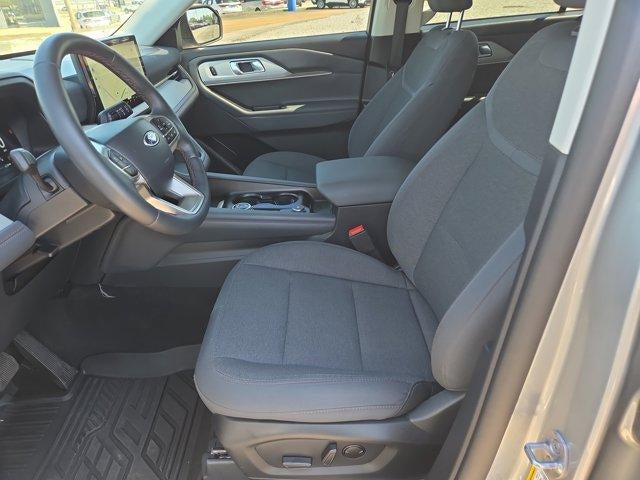 2025 Ford Explorer Active RWD