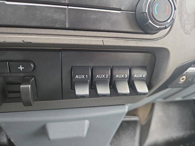 2012 Ford Super Duty F-250 SRW 4WD Crew Cab 6-3/4 Ft Box XL