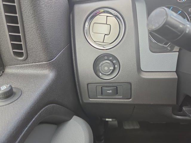 2011 Ford F-150 2WD SuperCab 6-1/2 Ft Box XLT