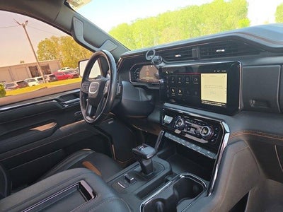 2022 GMC Sierra 1500 Crew Cab Short Box 4-Wheel Drive AT4