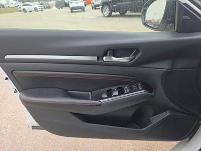 2023 Nissan Altima 2.5 SR Sedan