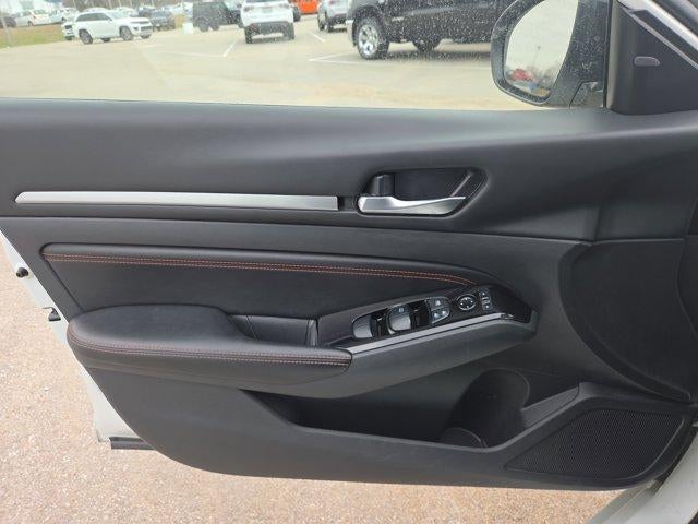 2023 Nissan Altima 2.5 SR Sedan