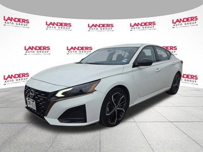 2023 Nissan Altima 2.5 SR Sedan