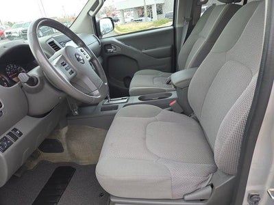 2017 Nissan Frontier Crew Cab 4x2 SV V6 Auto