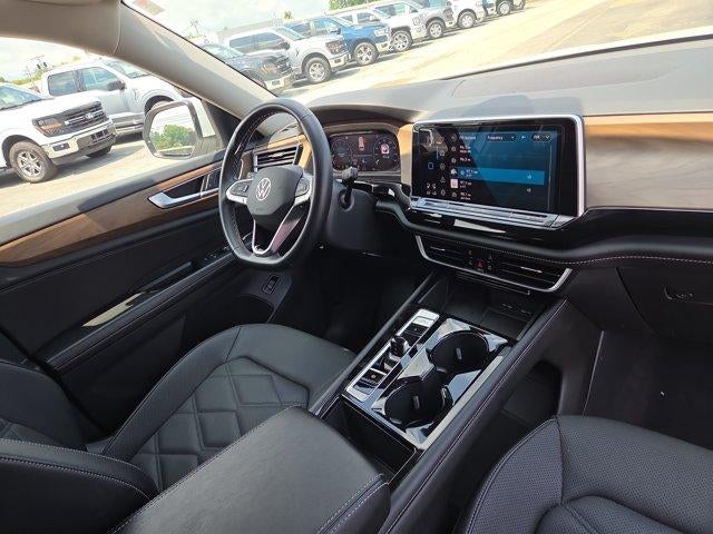 2024 Volkswagen Atlas 2.0T SE w/Technology 4MOTION