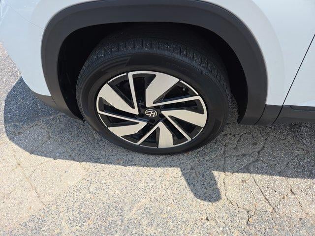 2024 Volkswagen Atlas 2.0T SE w/Technology 4MOTION