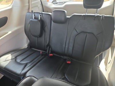 2023 Chrysler Pacifica Touring L FWD