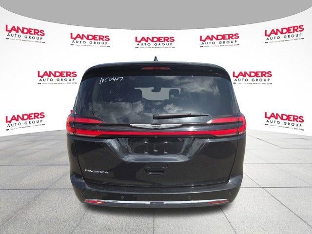2023 Chrysler Pacifica Touring L FWD