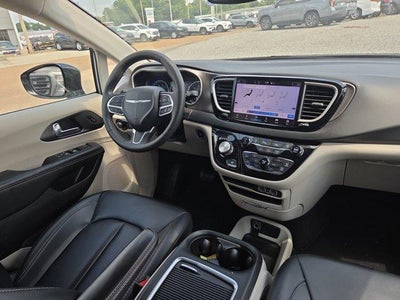 2024 Chrysler Pacifica Touring L FWD