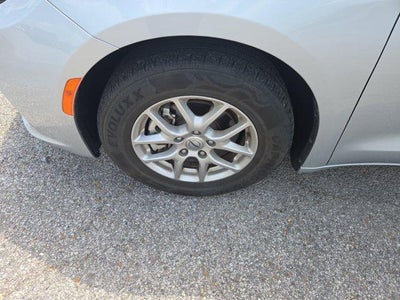 2024 Chrysler Pacifica Touring L FWD