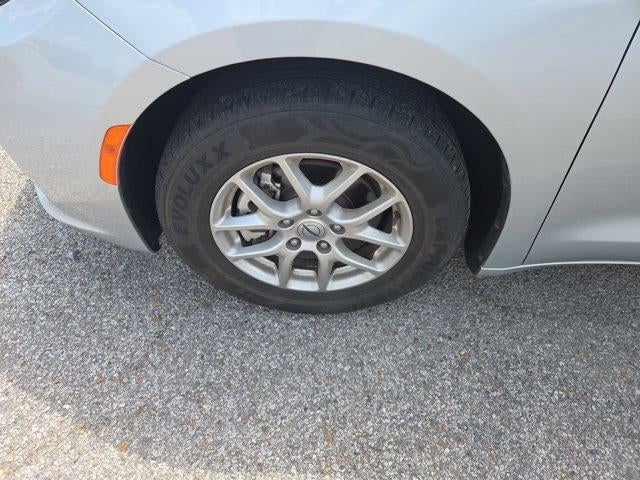 2024 Chrysler Pacifica Touring L FWD