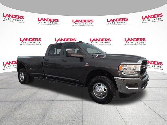 2024 RAM 3500 Tradesman 4x4 Crew Cab 8' Box