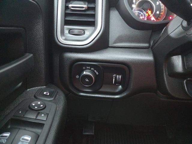 2024 RAM 3500 Tradesman 4x4 Crew Cab 8' Box